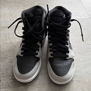 Nike Jordan 1 Retro High Shadow youth High-Top Sneakers